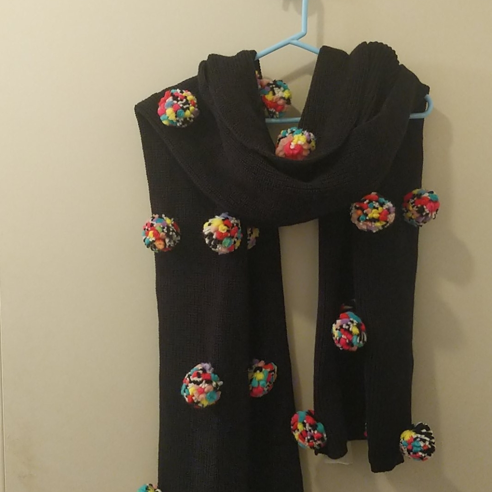 Betsey Johnson knit pom blanket throw scarf